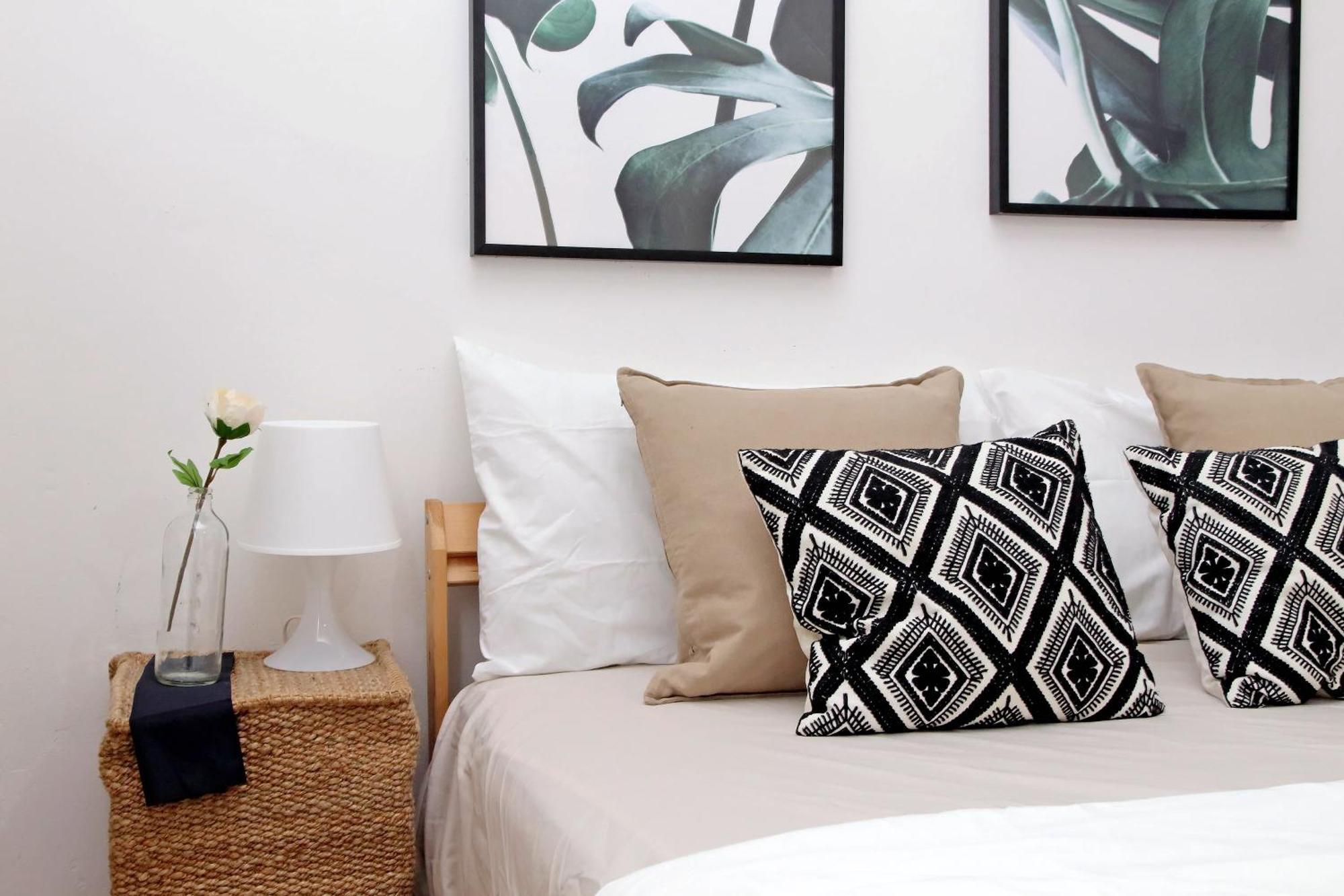 Primavera's Flat * Rom